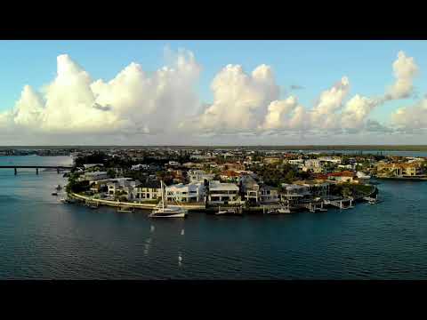 38 Brittanic Crescent, Sovereign Islands – Architect Interview