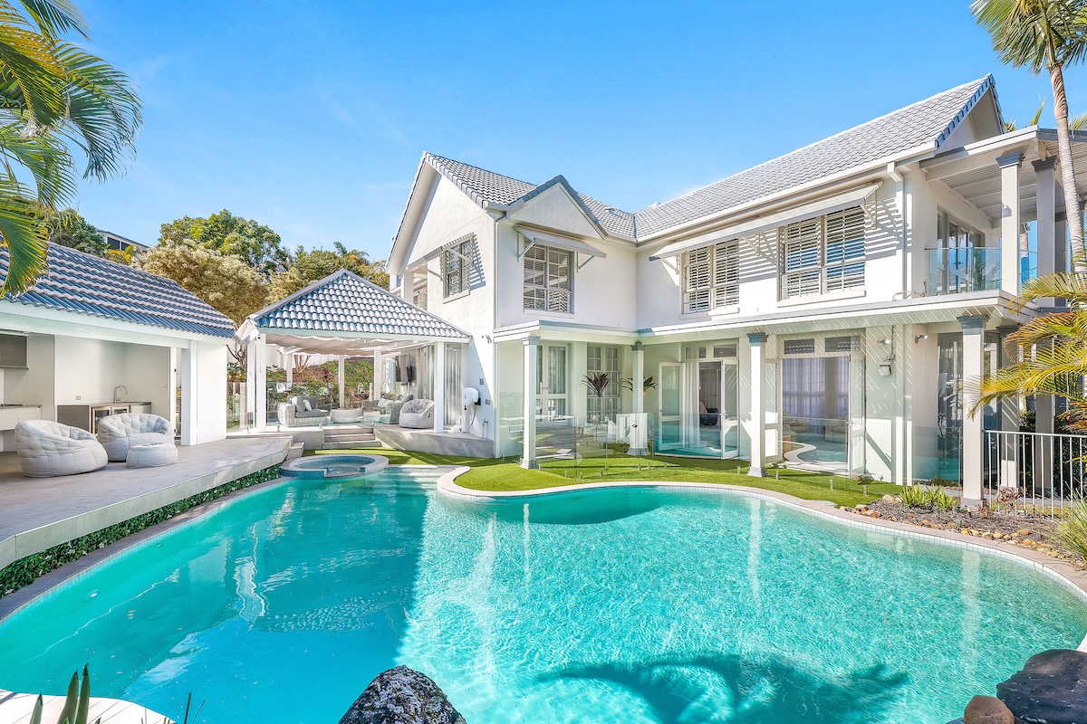 Gated Estates Open Doors to New Generation of Buyers